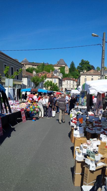 فيلا Chez Sarrazin Brossac المظهر الخارجي الصورة