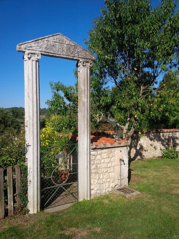 فيلا Chez Sarrazin Brossac المظهر الخارجي الصورة